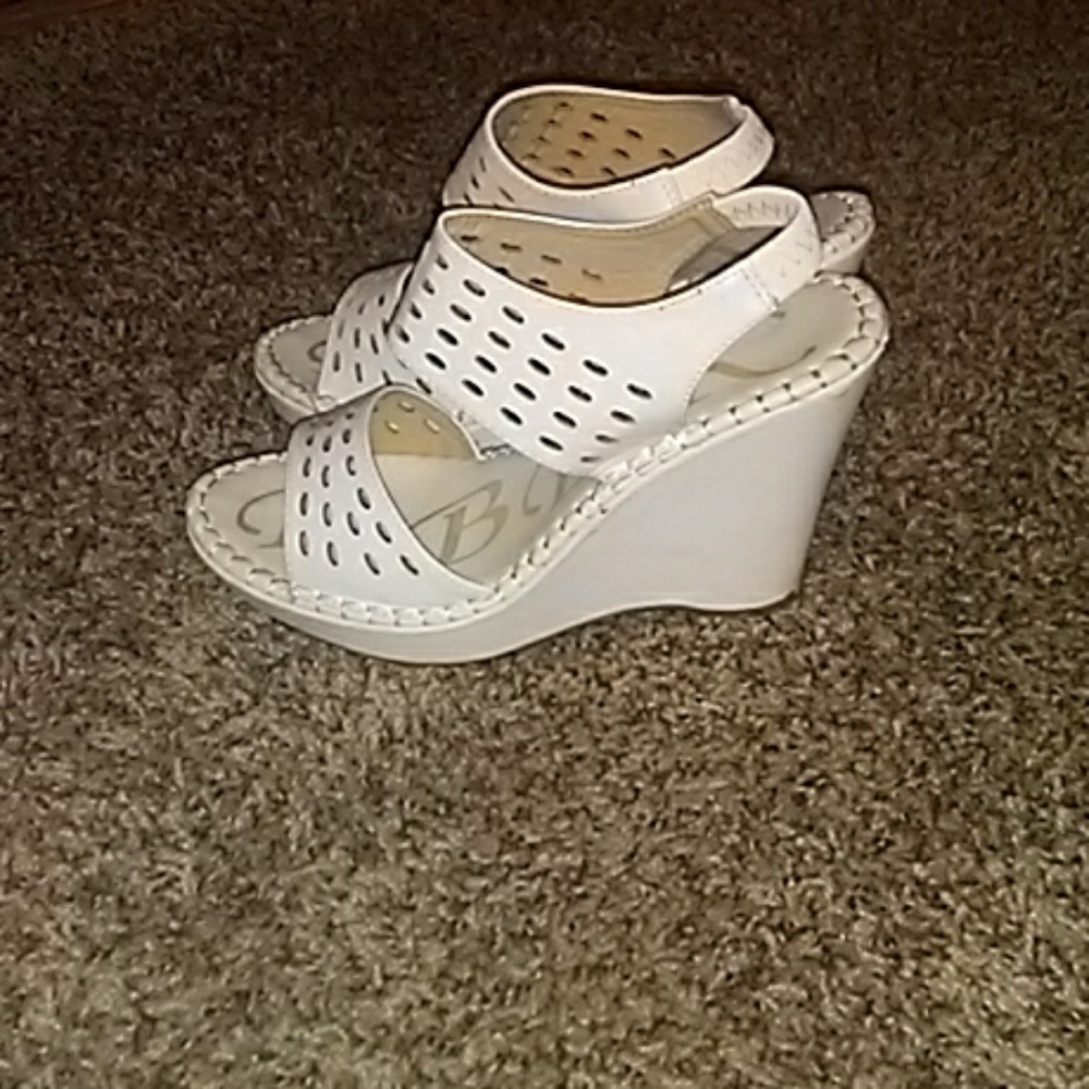 DBDK shoes